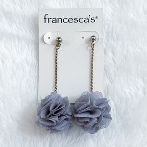 New Francesca’s Gray & Gold Malva Flower Drop Earrings